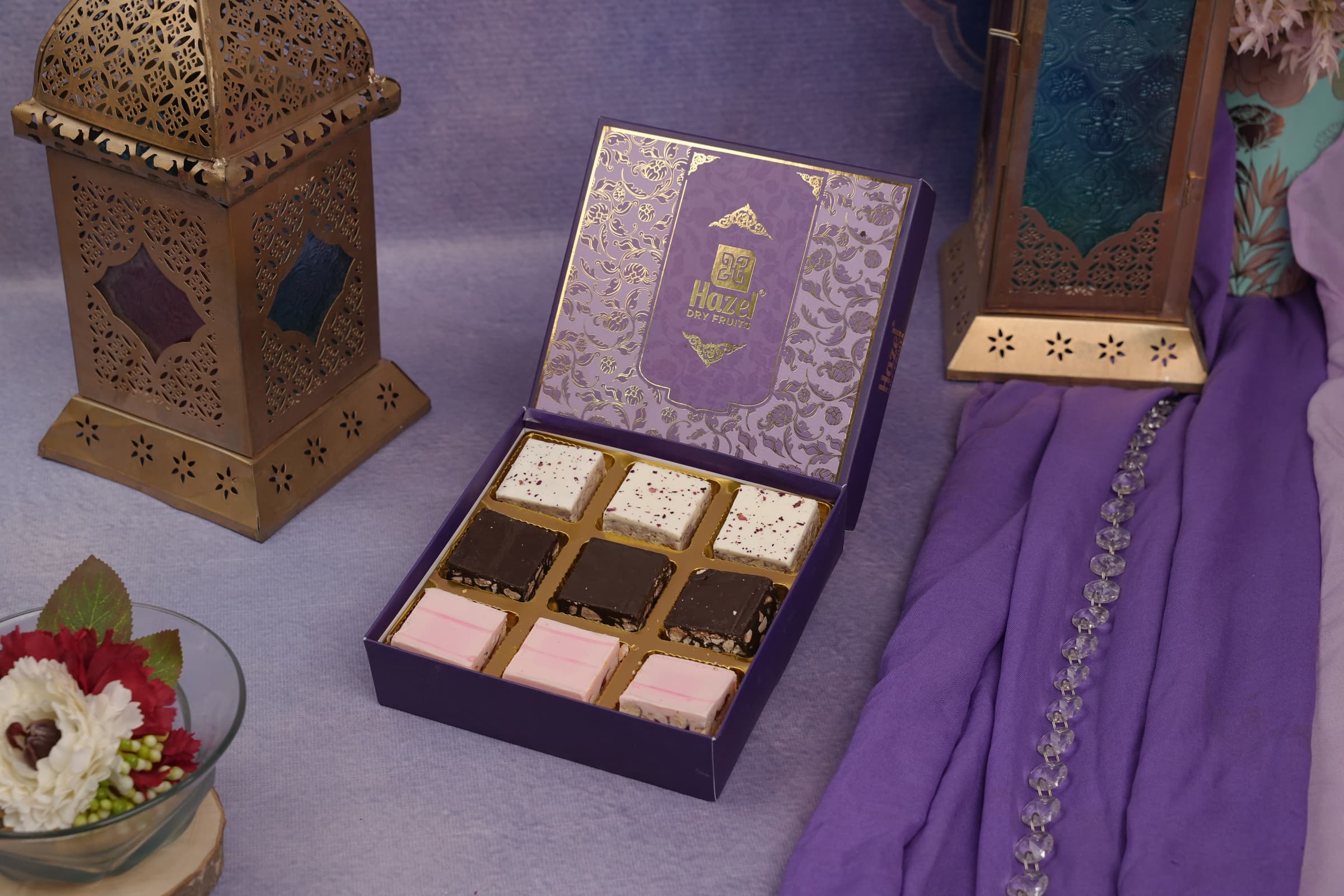 MODERN LUXURY BITES 9 PCS Thumbnail 3
